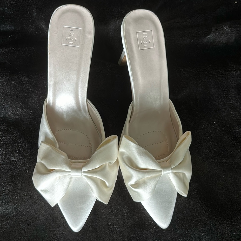 NBW Davids Bridal big bow satin mules